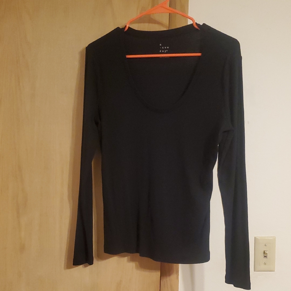 a new day Women's Black Long Sleeve Tee